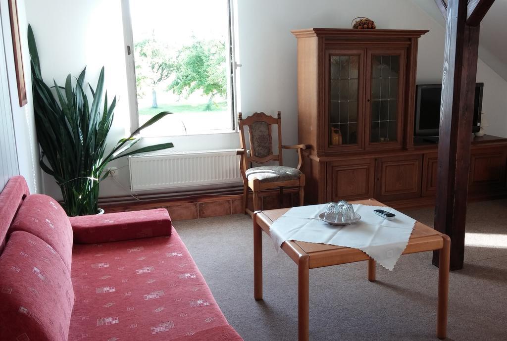 Pension U Milana Dvůr Králové nad Labem المظهر الخارجي الصورة