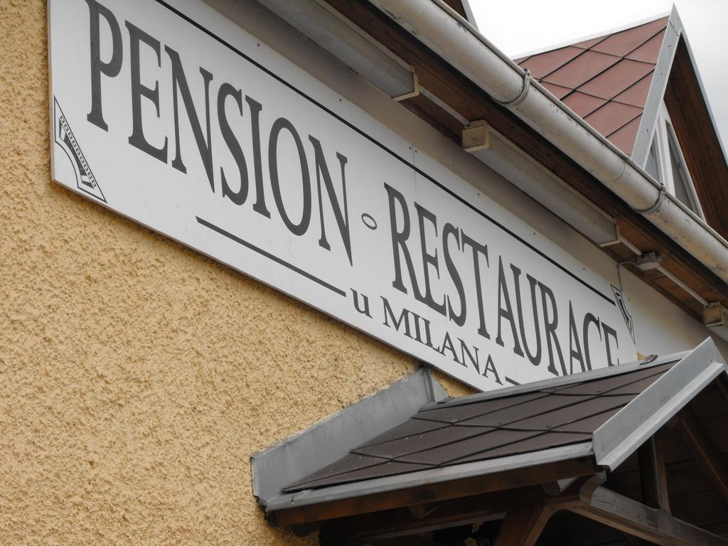 Pension U Milana Dvůr Králové nad Labem المظهر الخارجي الصورة